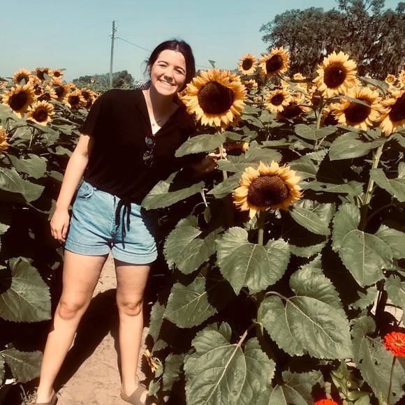 Meet your Posher, Madison - Picture 6 of 8